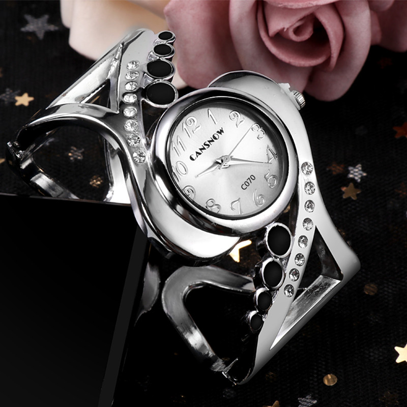 Kadınlar bilezik kol Saati kri - Luxury Watch For Girls incelemesi ve fiyatı