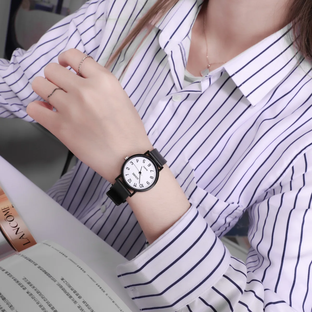 Basit Siyah İzle Kuvars Saatle - Luxury Watch All Black incelemesi ve fiyatı